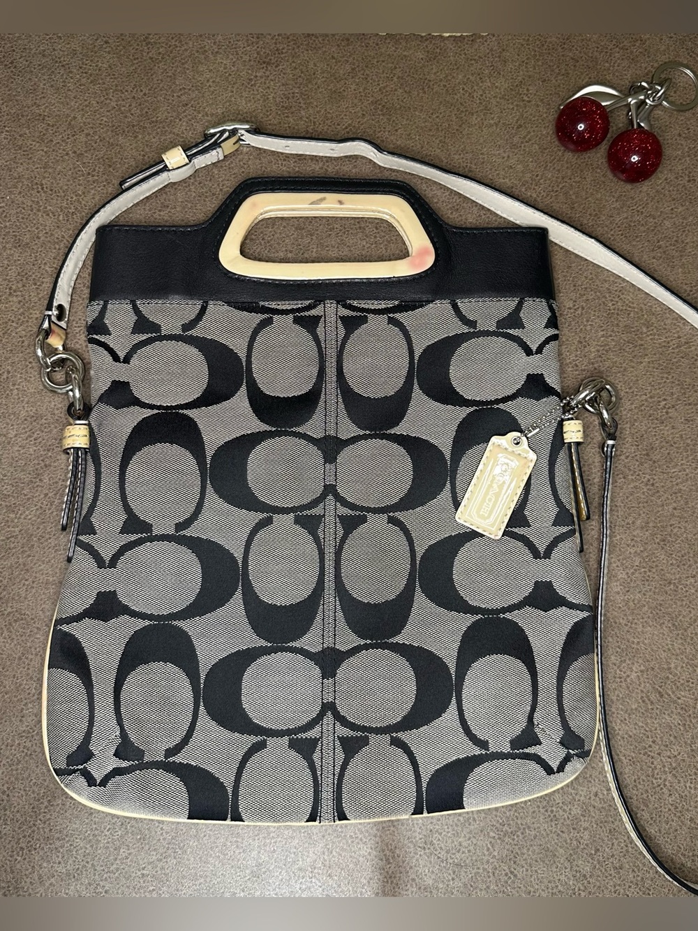 Coach Bonnie Signature Canvas Crossbody Bag in Black & Grey with Green interior - Picture 8 of 16